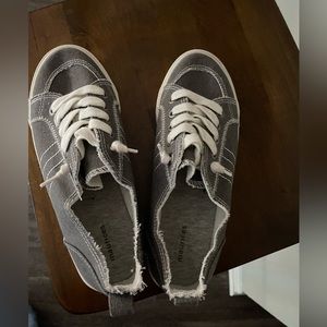 NEVER WORN Maurice’s Brand Slip on shoes